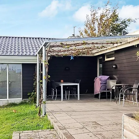 Xiii Holiday home